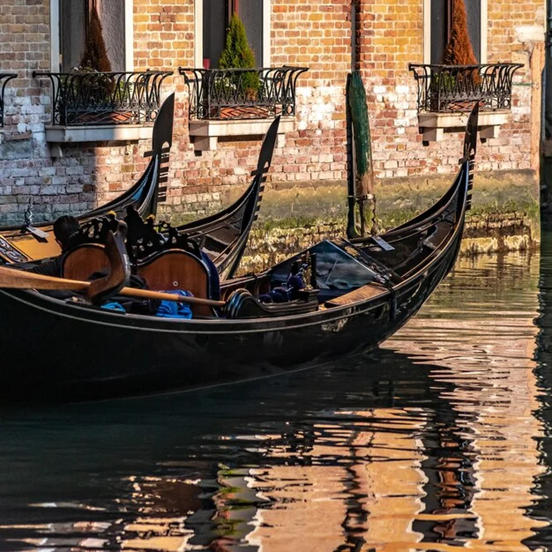 Ile kosztuje tramwaj wodny w Wenecji? Przewodnik po komunikacji