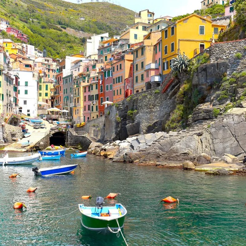 Włochy – gdzie na wakacje samochodem? Zaplanuj podróż!